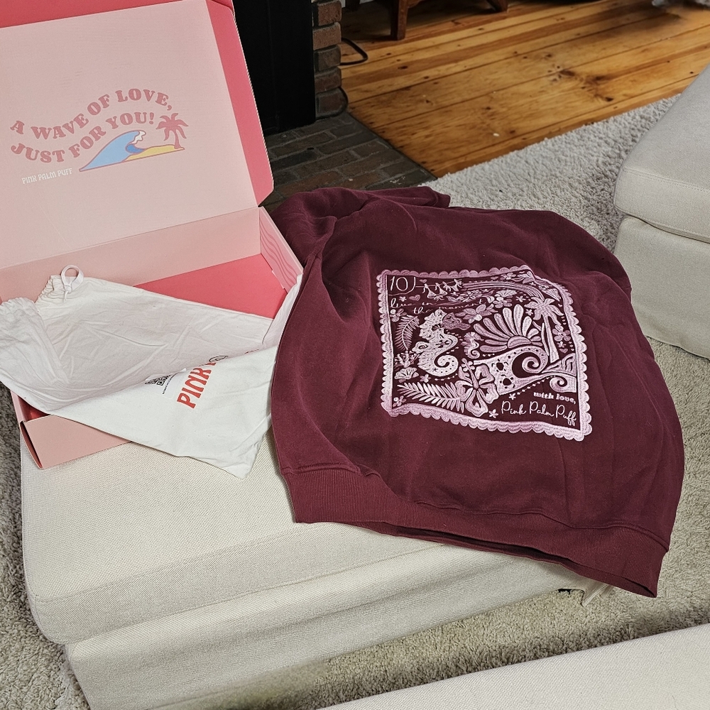 Pink Palm Puff ""Live in the Moment" Hoodie in Cherry - Picture 3 of 4